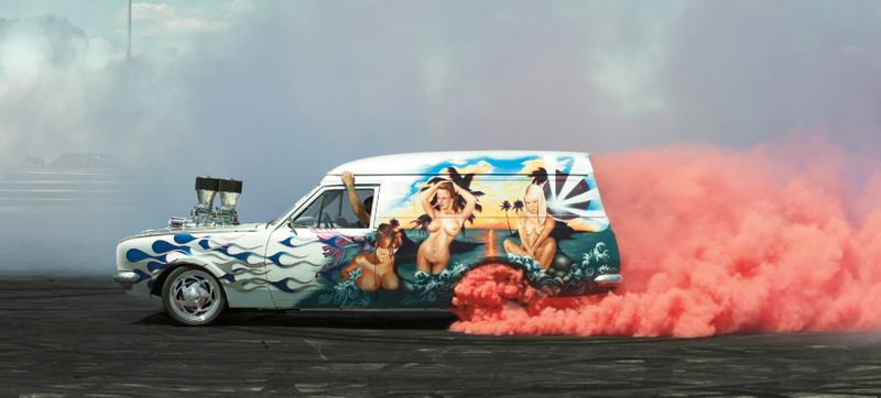 Illustration for article titled These Gorgeous Pictures Of Australian Burnouts Will Melt Your Brain